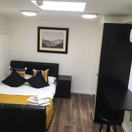 W12 Studios & Rooms London Exterior photo